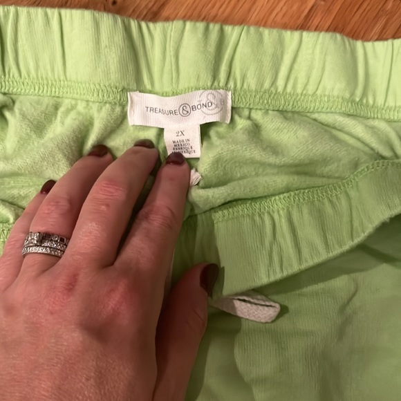 NWT Treasure & Bond Boyfriend Sweatpants in Green Mile - Picture 3 of 8
